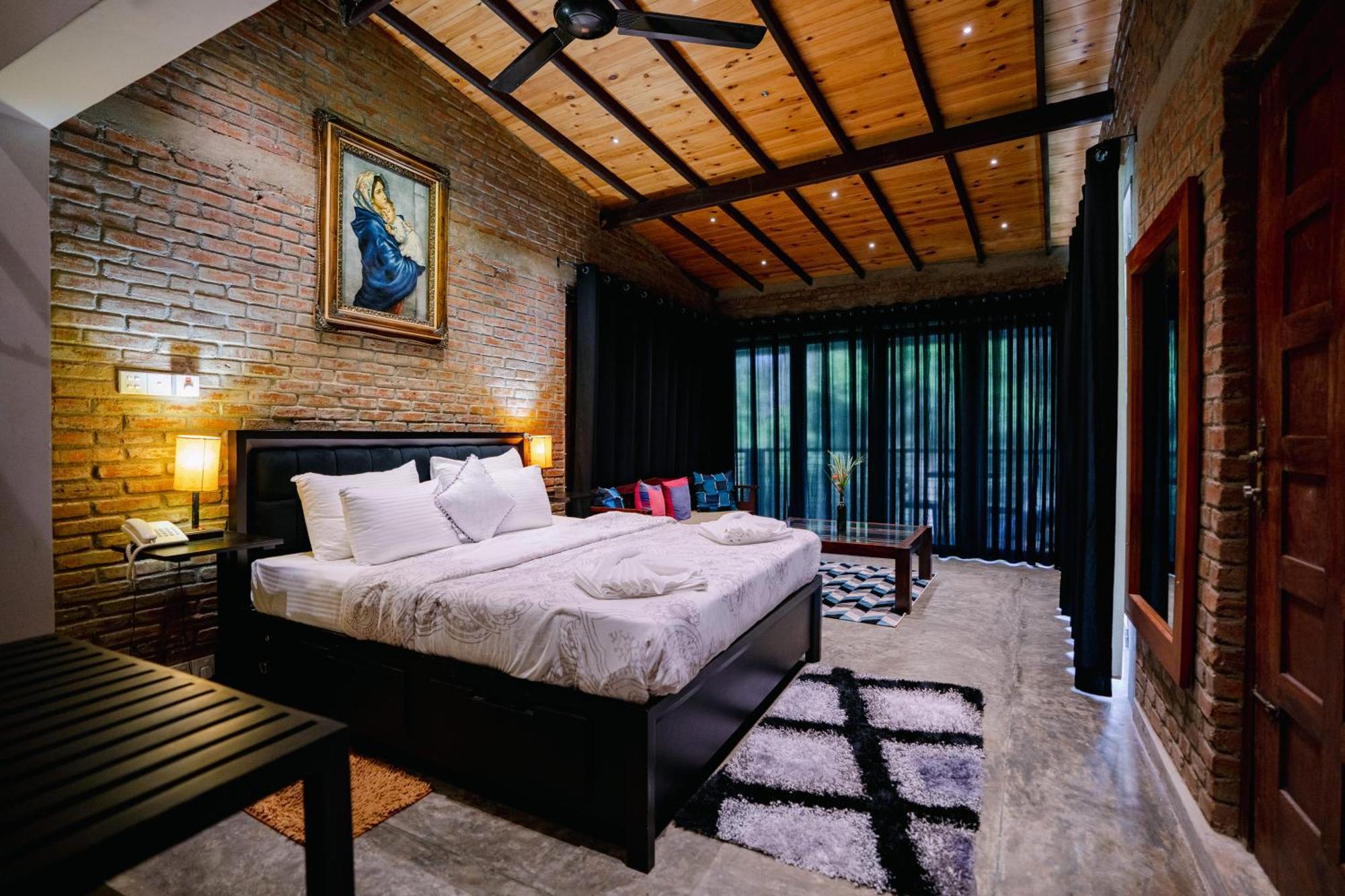 Aayu Hanthana Boutique Hotel キャンディー エクステリア 写真