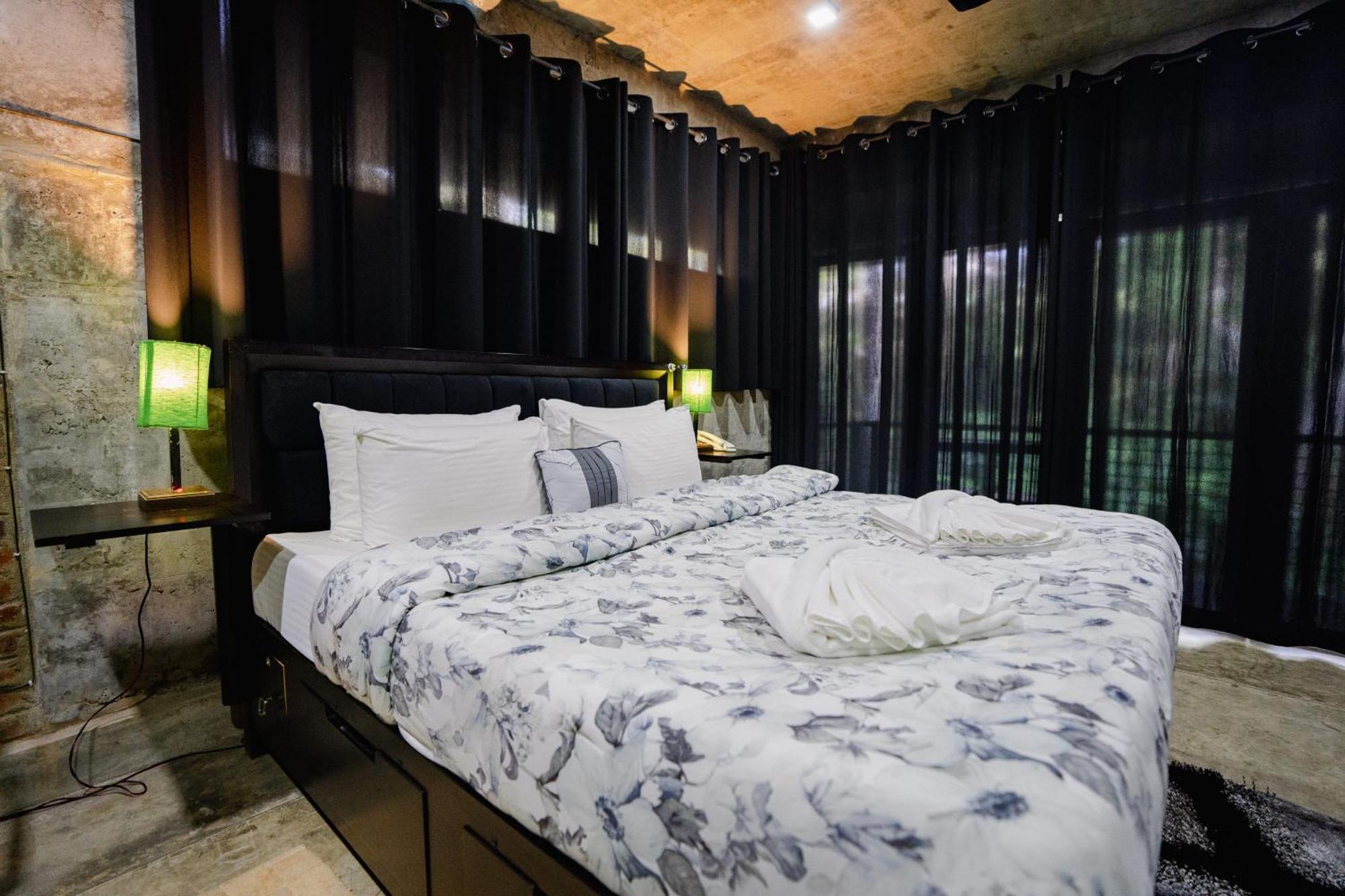 Aayu Hanthana Boutique Hotel キャンディー エクステリア 写真