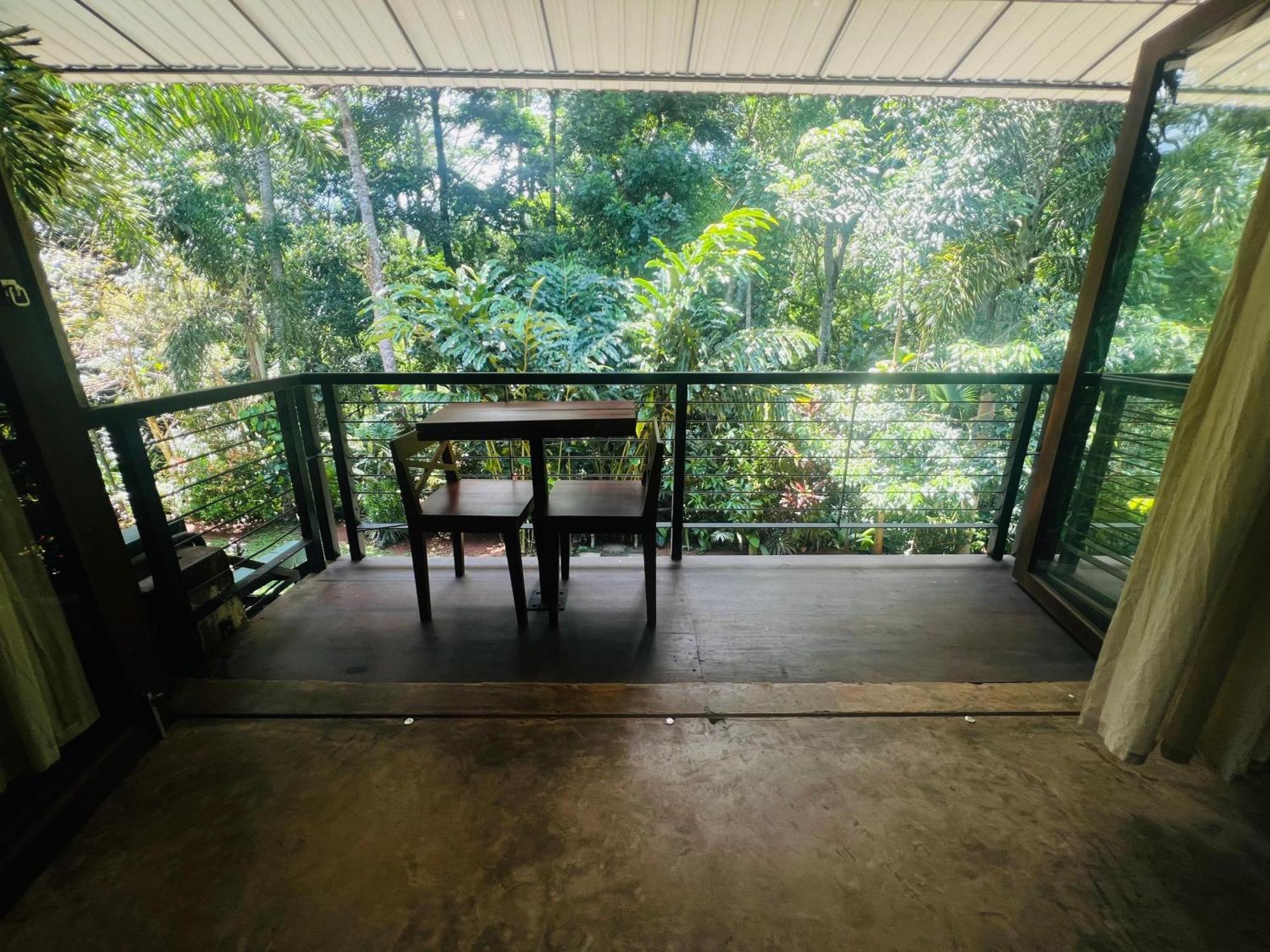 Aayu Hanthana Boutique Hotel キャンディー エクステリア 写真