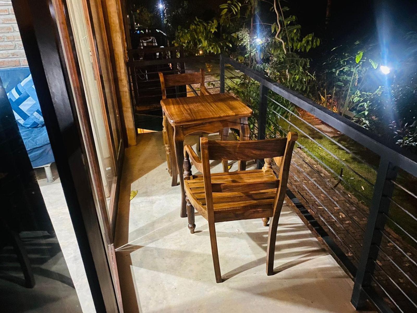 Aayu Hanthana Boutique Hotel キャンディー エクステリア 写真