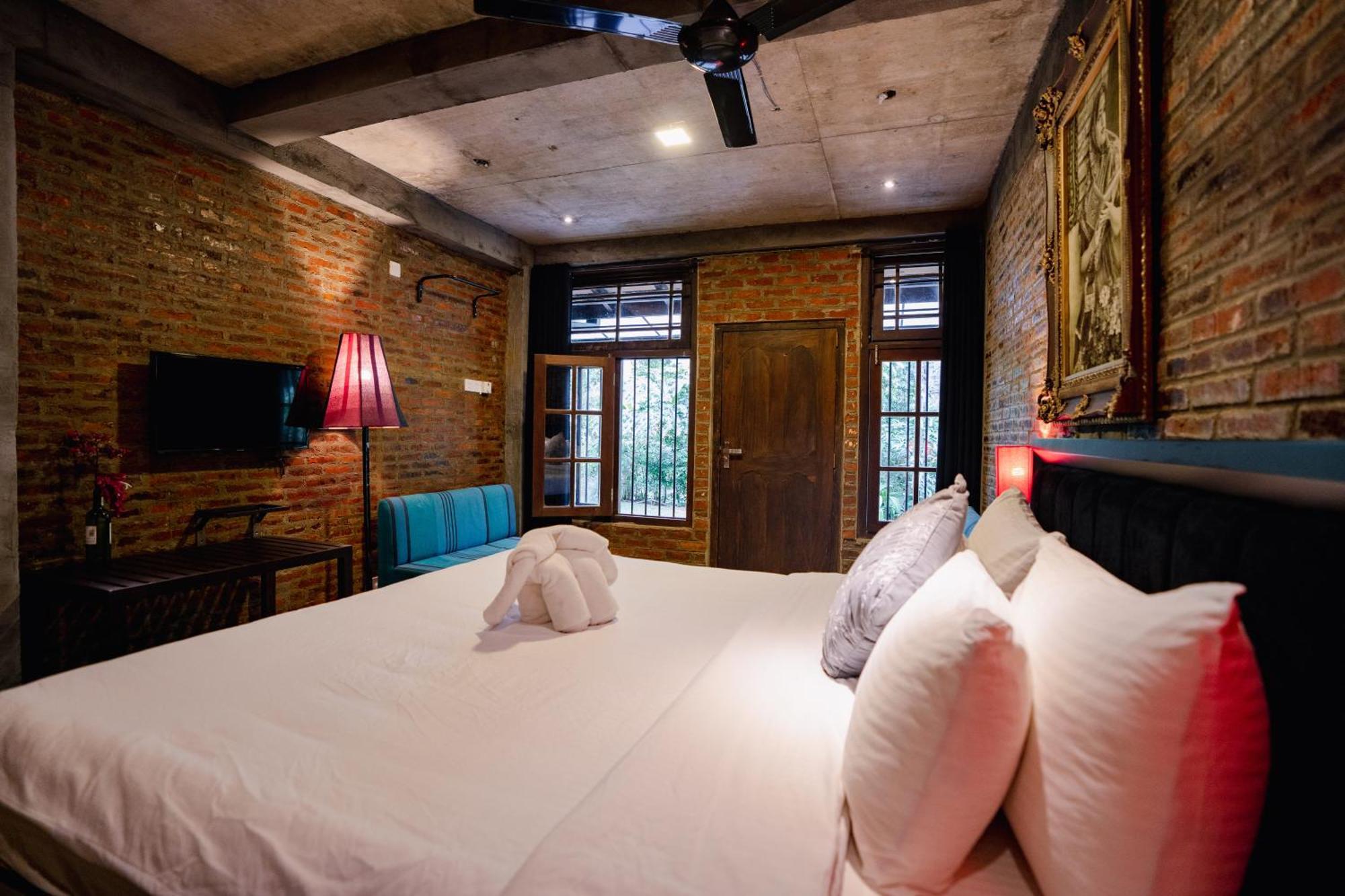 Aayu Hanthana Boutique Hotel キャンディー エクステリア 写真